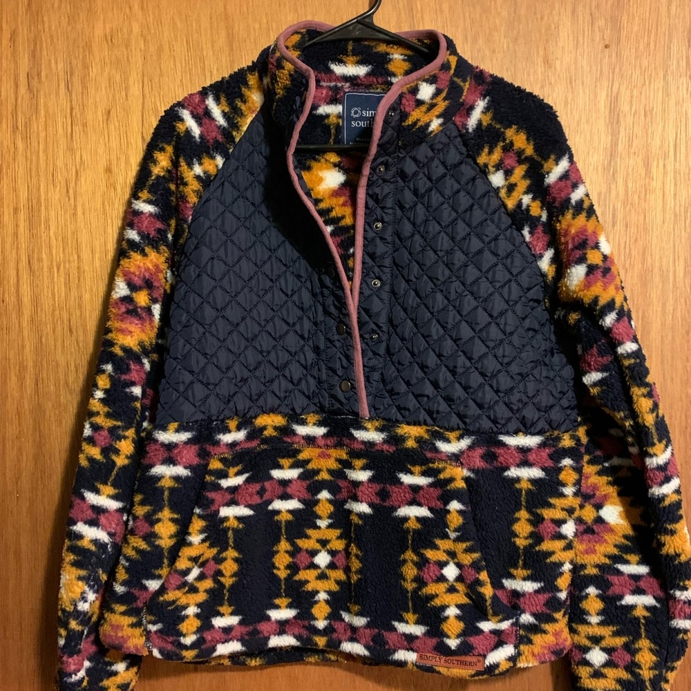Simply southern jacket. Size medium but fits big.
